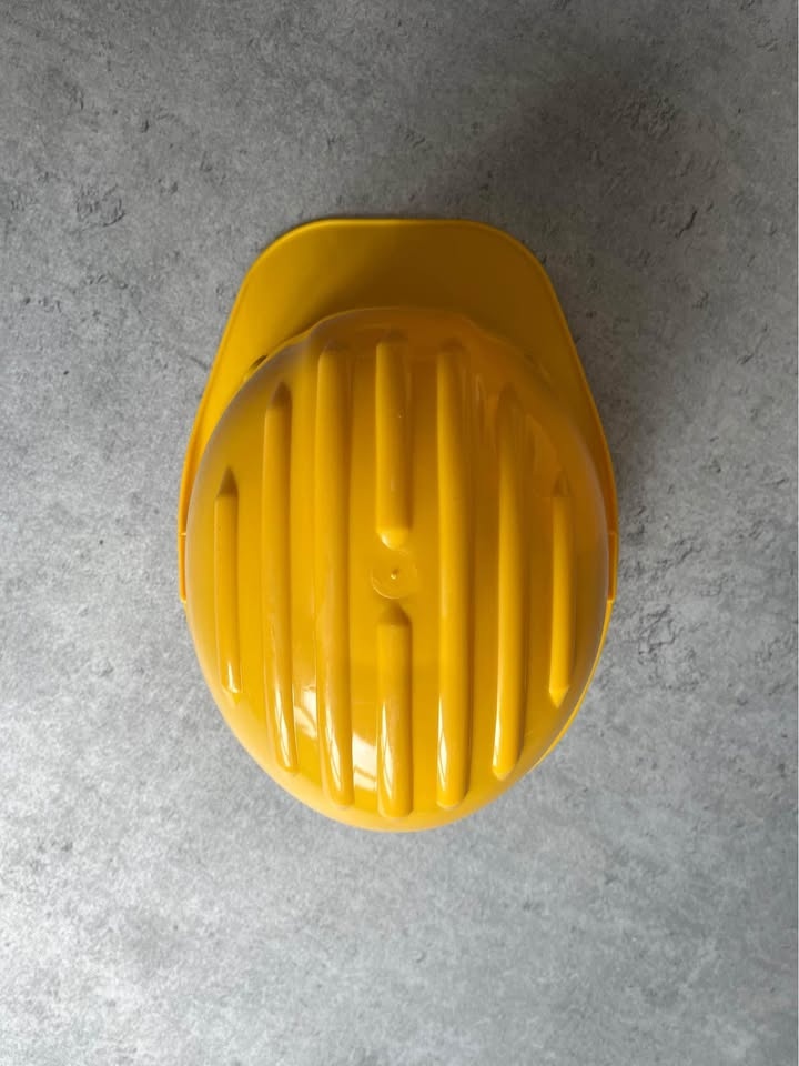 6x zednická přilba - 4