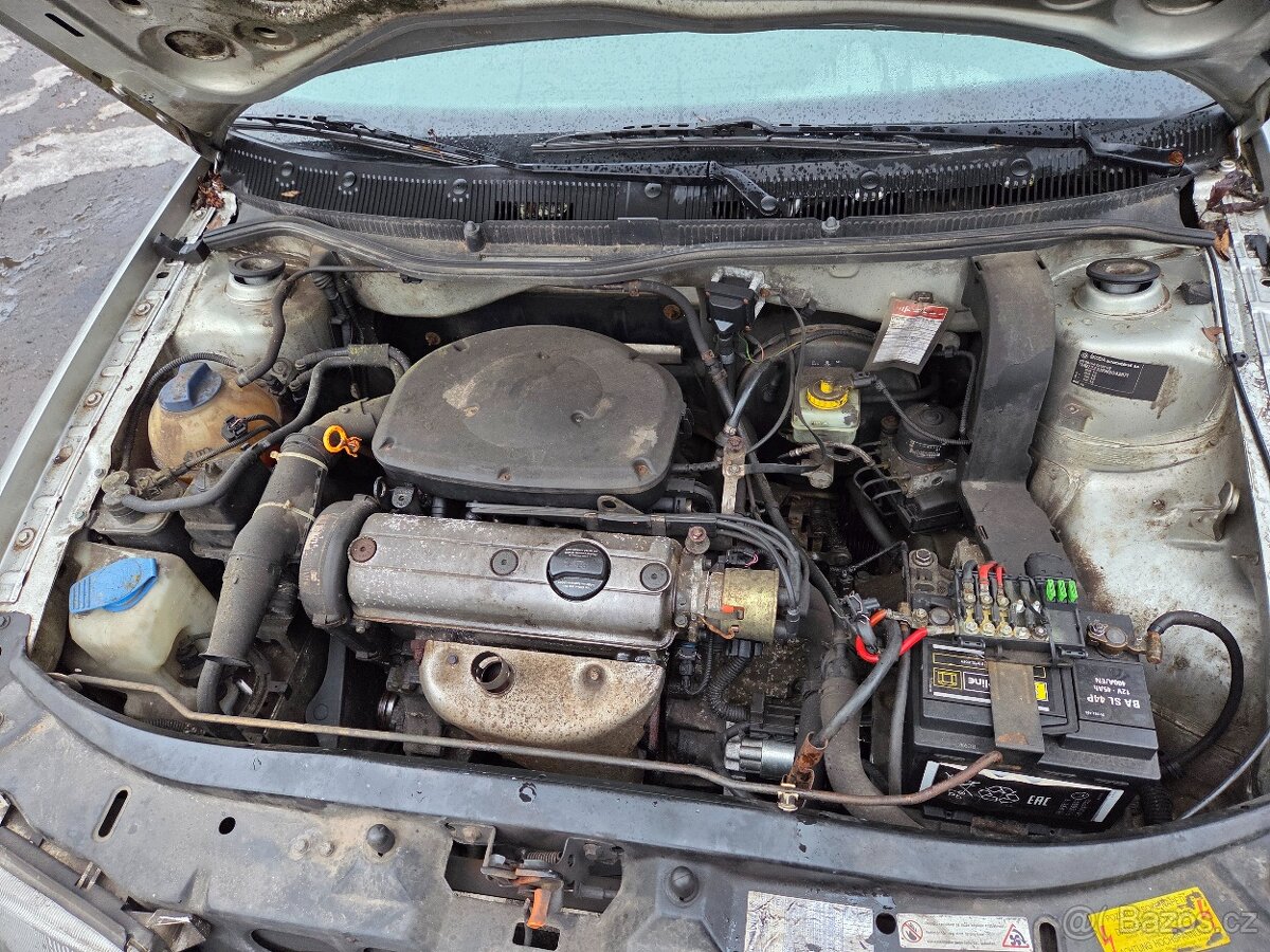 Škoda octavia 2002 1.6 - 4