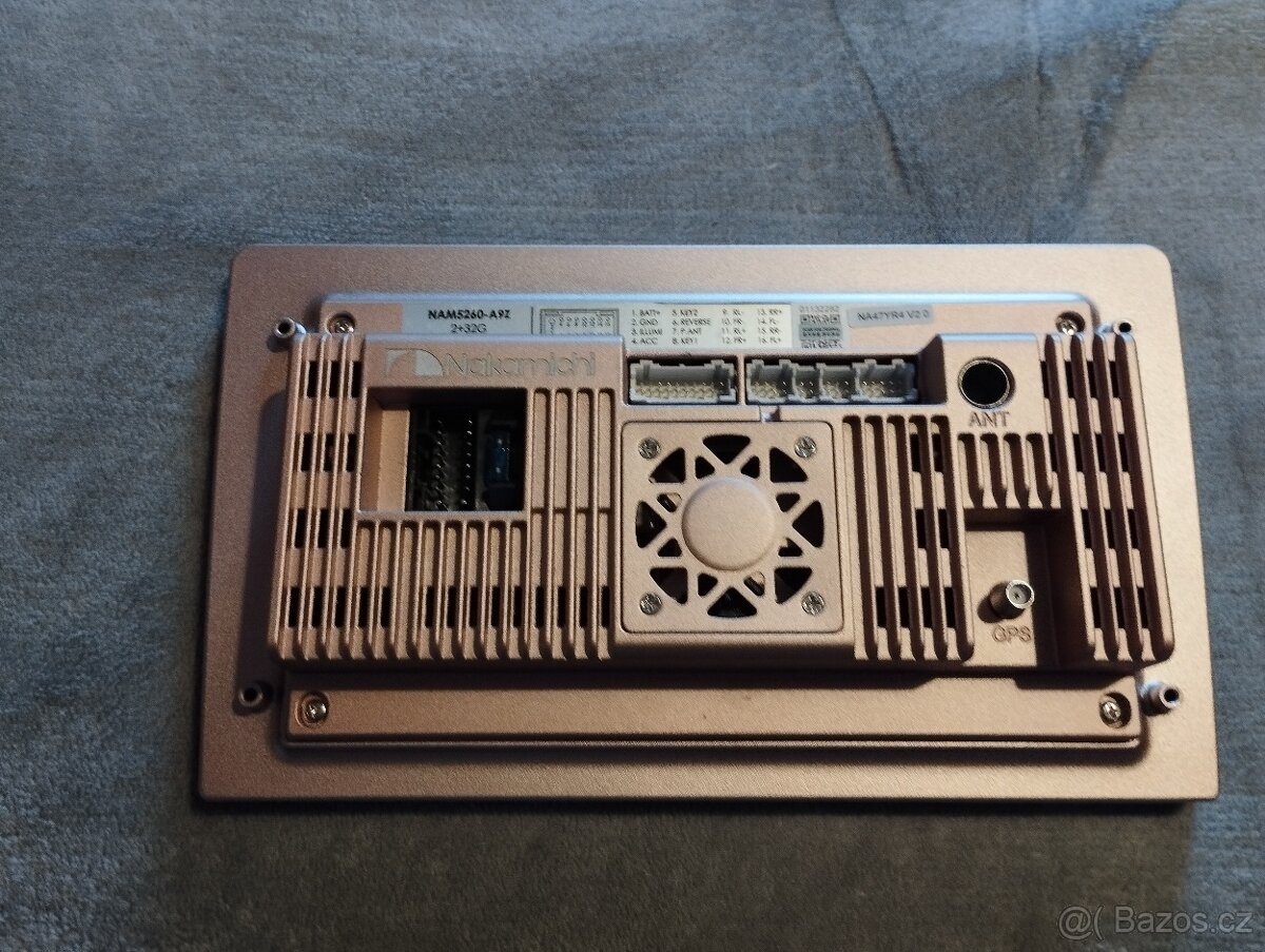 Nakamichi 9" android radio - 4