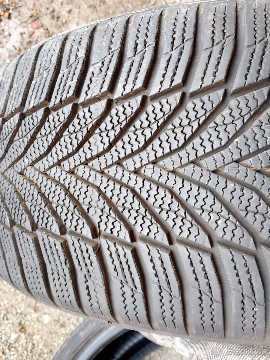 205/55/16 245/45/18 225/40/19 285/30/21 275/35/22 kusovka - 4