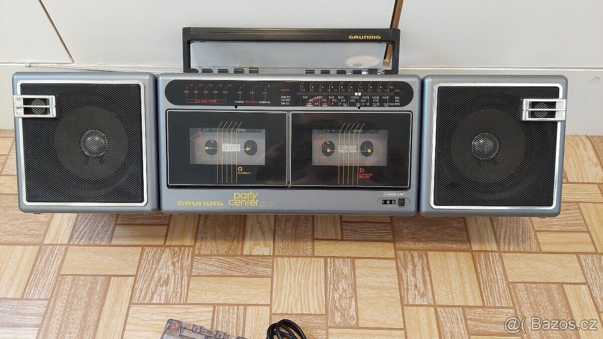 Magnetofon GRUNDIG - 4
