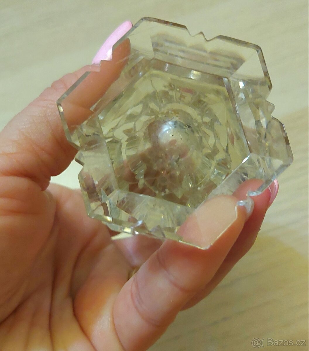 Skleněná vázička - 4