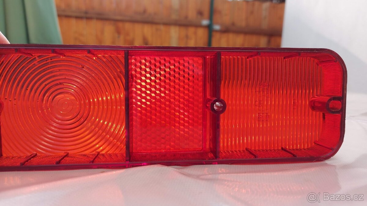 Kryt zadního světla - sklíčko - Moskvič 2140 - 4