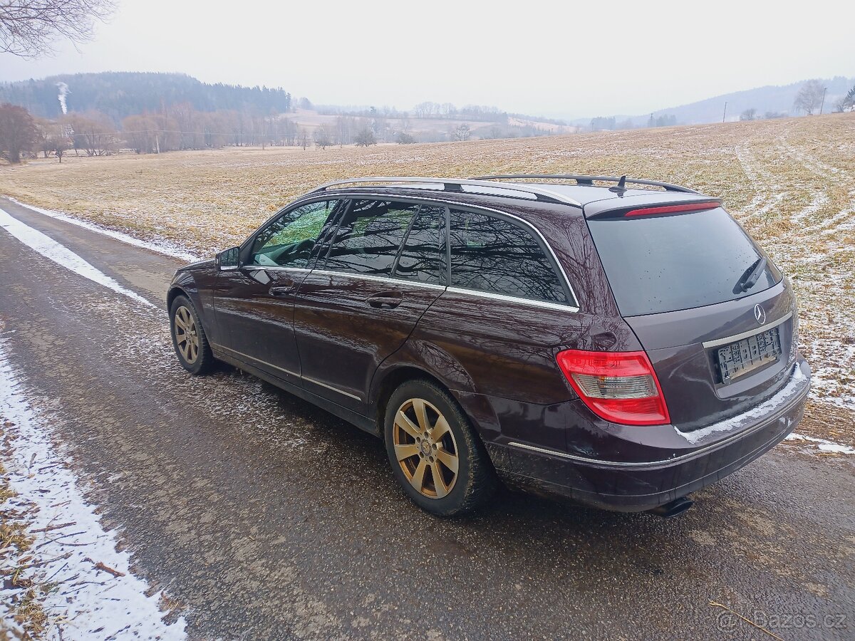 Mercedes-Benz třídy C 2.2cdi 125kw Kombi Avantgarde - 4