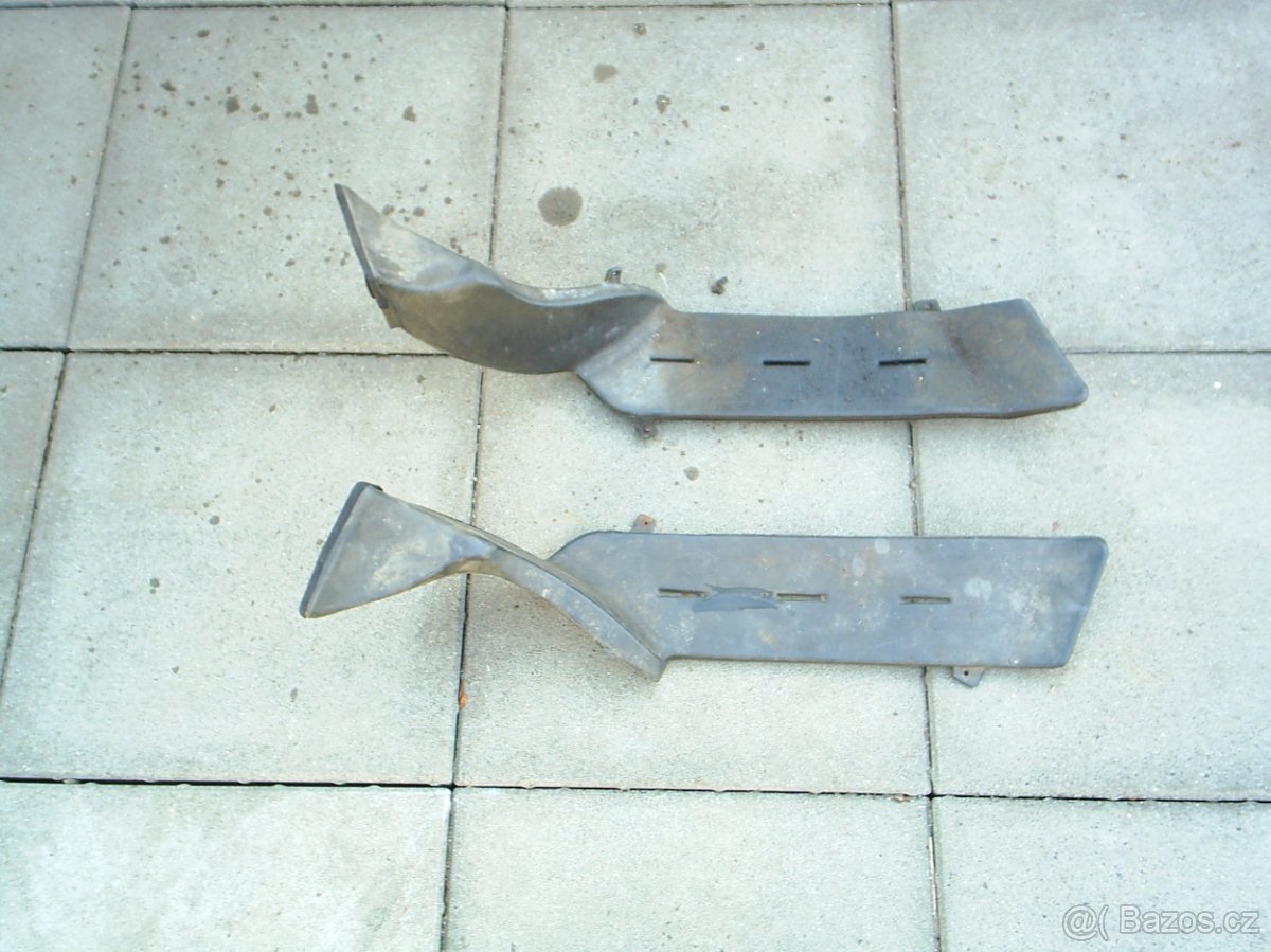 Mercedes W114/115 - topné kanály - 4