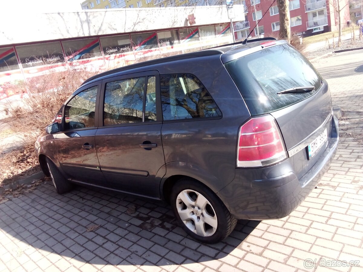 Opel Zafira b - 4