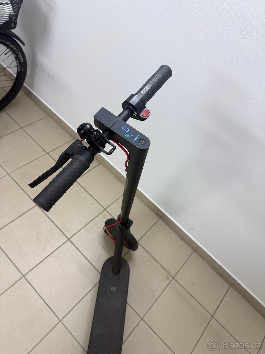 Xiaomi scooter pro - 4