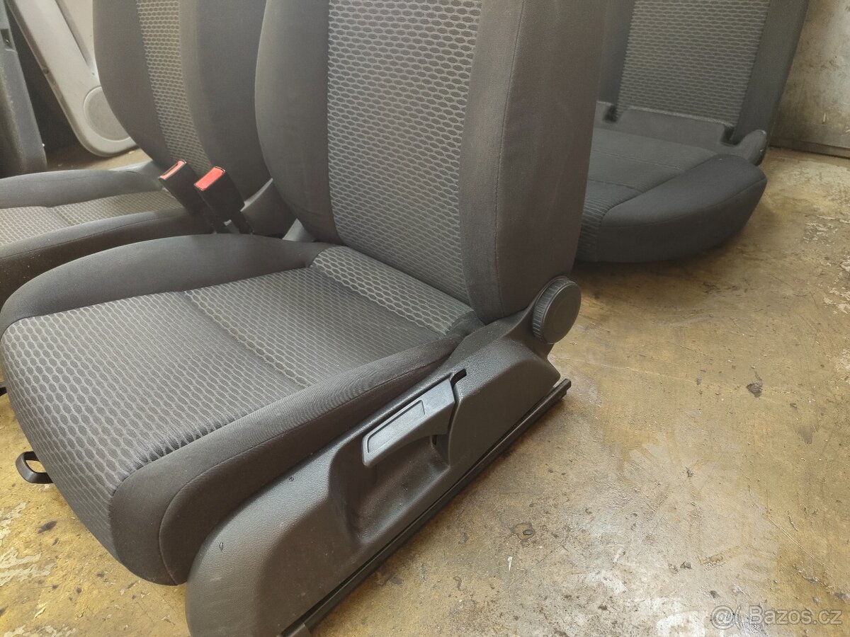 Sedačky Golf VI - HB - 4