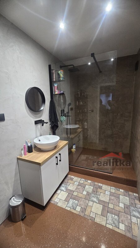 Pronájem hezkého, velkého bytu 3+1, 72m2, s lodžií, Opava, u - 4