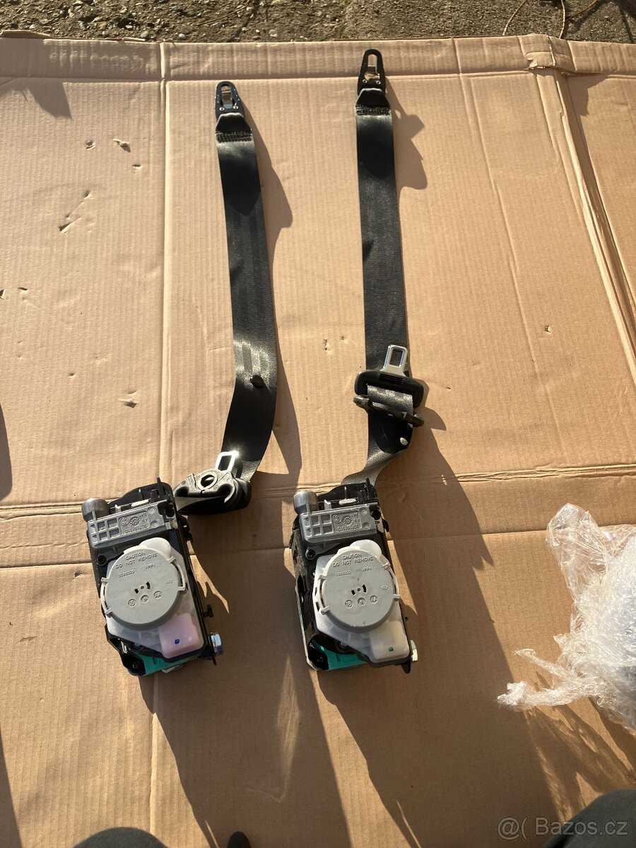 audi A4 B8 8K 08-15 predni pasy Bezpečnostní - 4