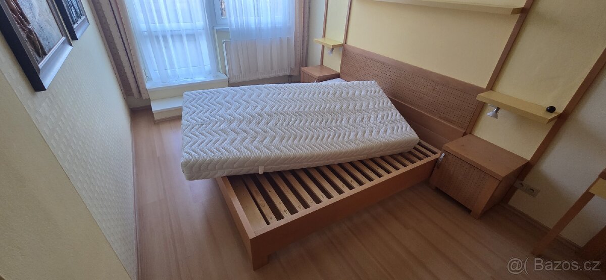 Ložnice - postel, skříň, toaletni stolek - 4