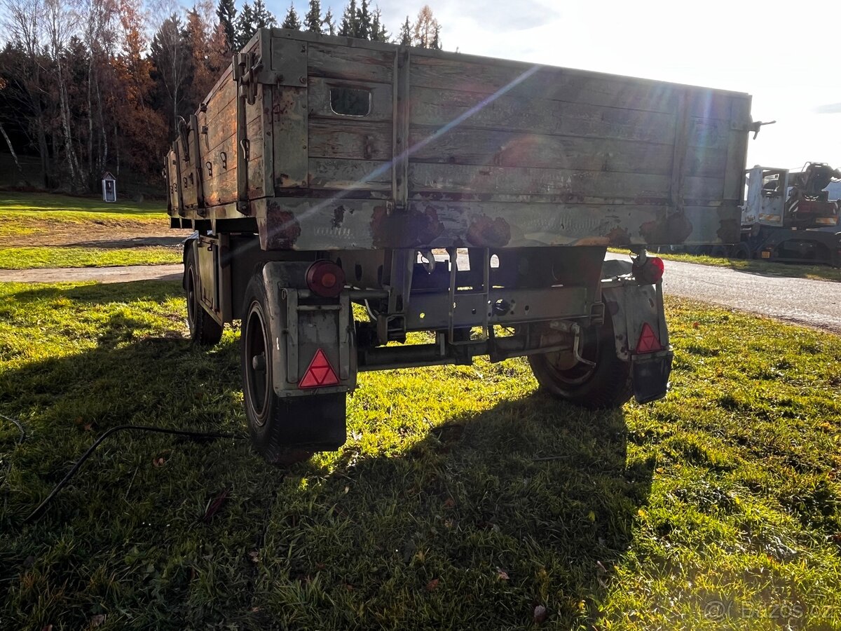 valník za v3s,traktor - 4