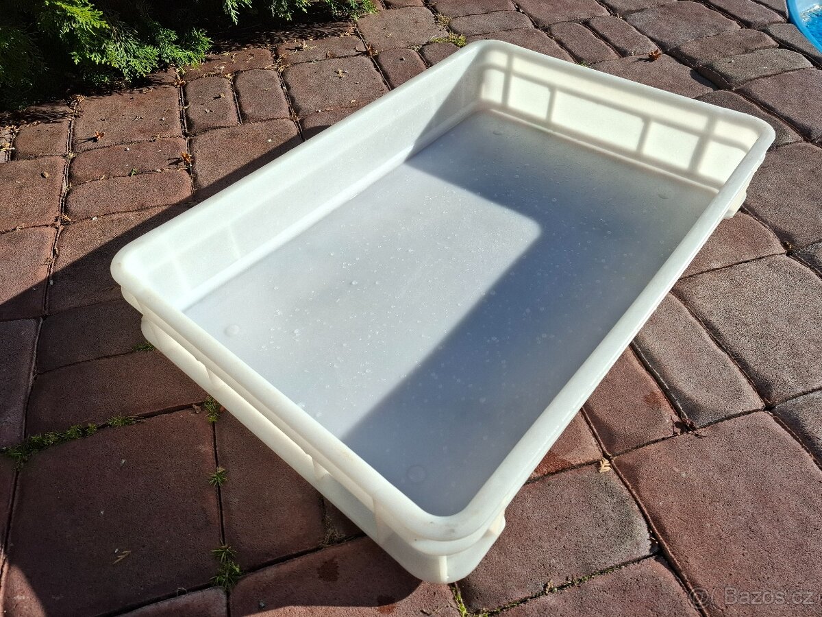 Plastové přepravky potravinářské. - 4