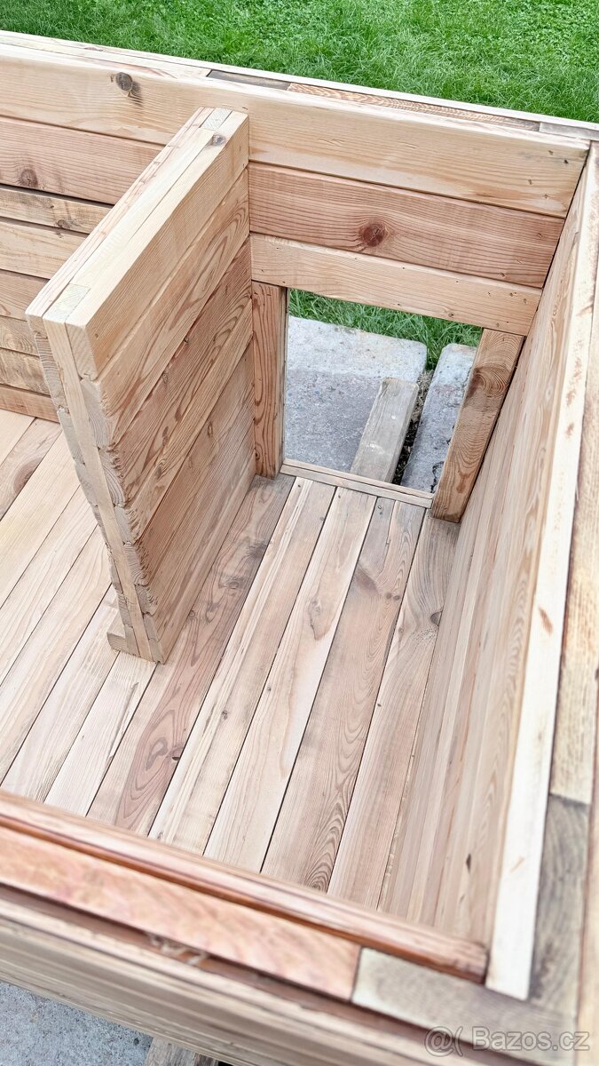 Zateplená bouda s předsíní pro psa - 4