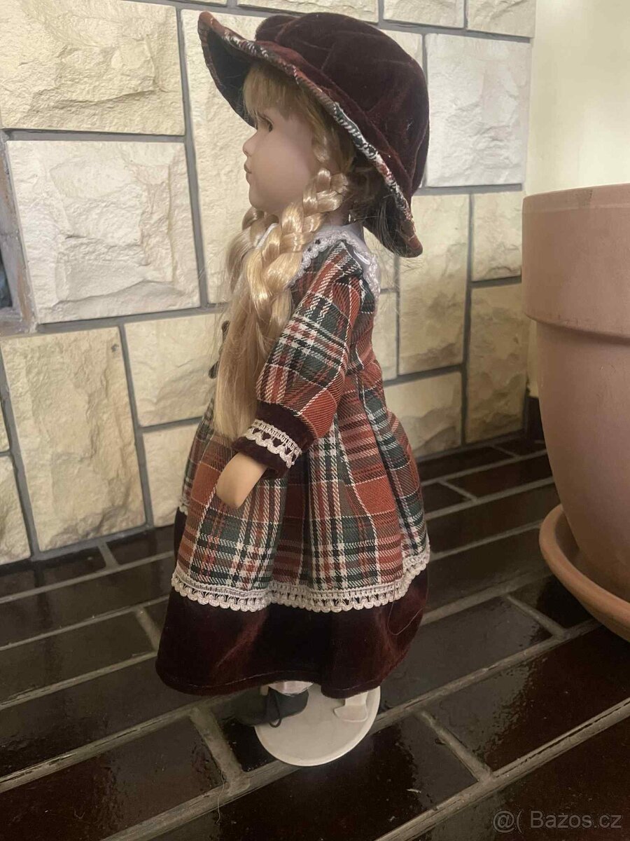 panenka s porcelánovou hlavičkou a ručičkami - 4