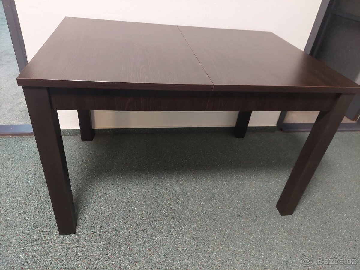 Jídelní stůl - 4