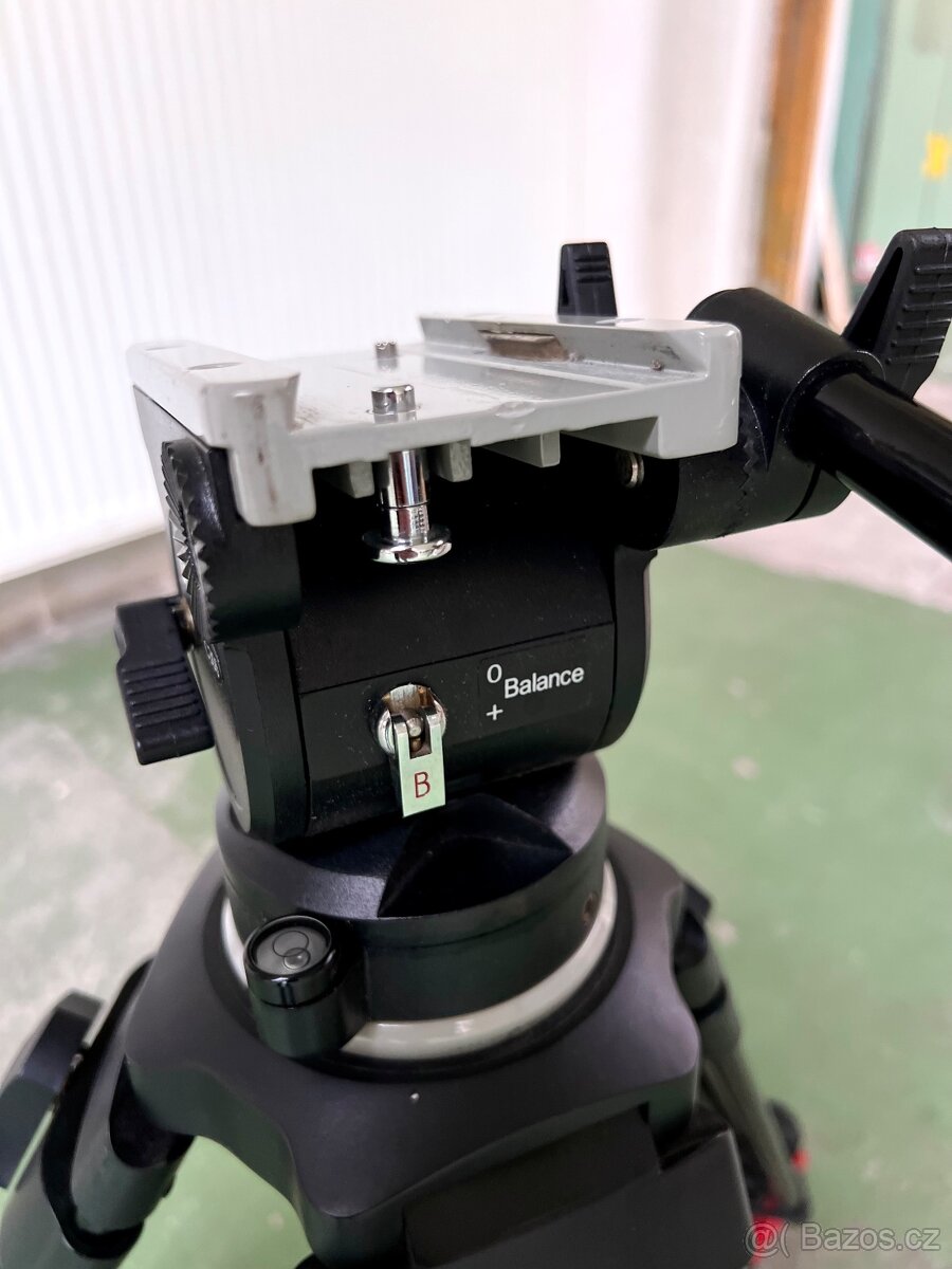 Profesionální kamerový stativ Deree - 4