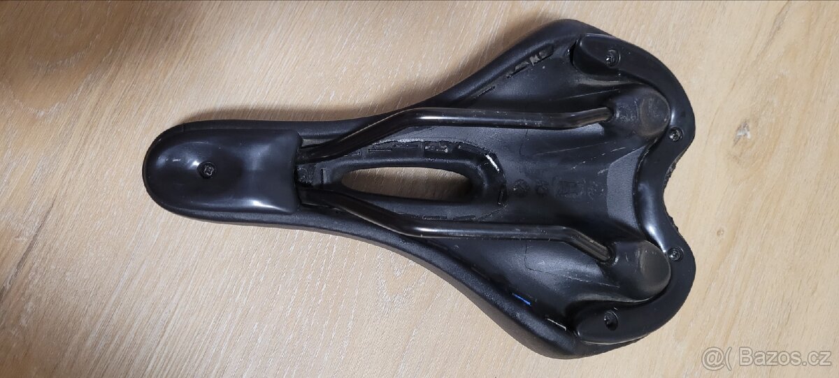 Super dámské turistické sedlo Force - 4