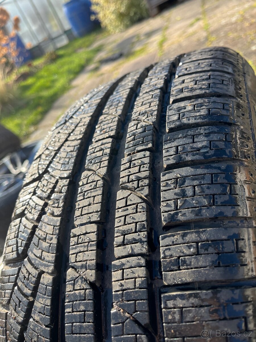 ZIMNÍ PNEU 225/45 R18 rf + ORIGINÁL DISKY BMW F30 - 4