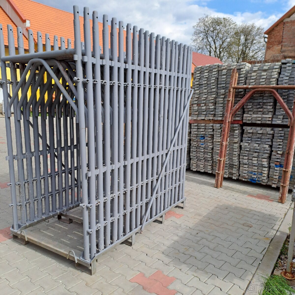 Prodám Kvalitní rámové lešení - 4