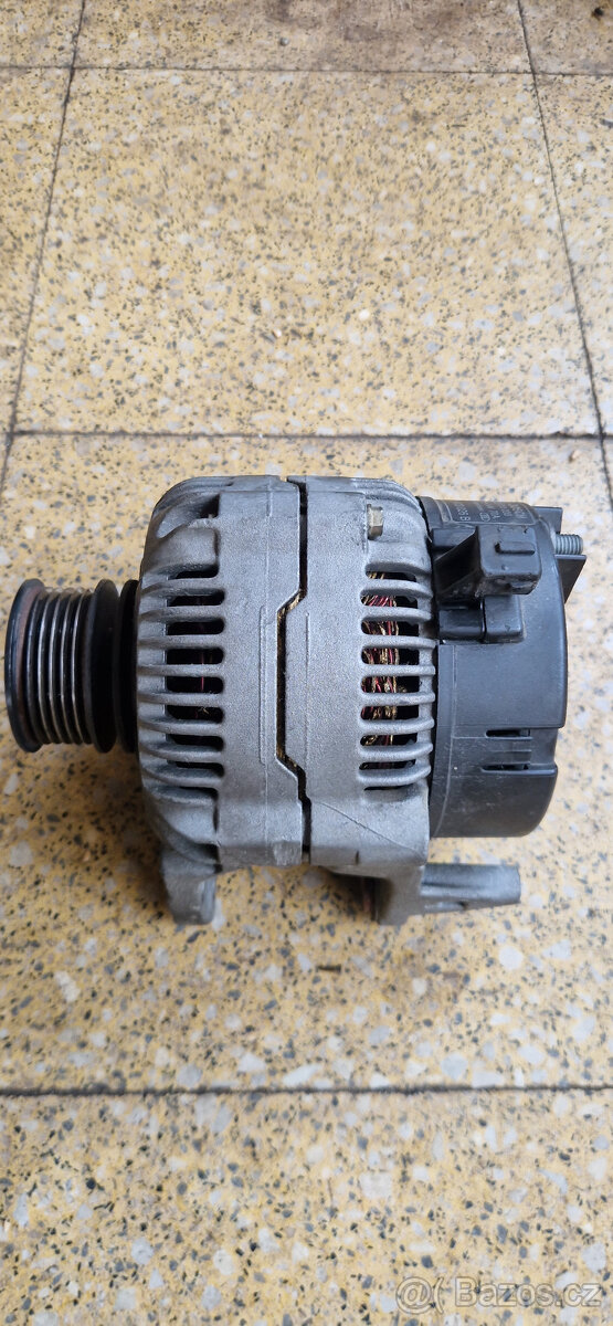 Generátor,alternátor 028903026B - 4