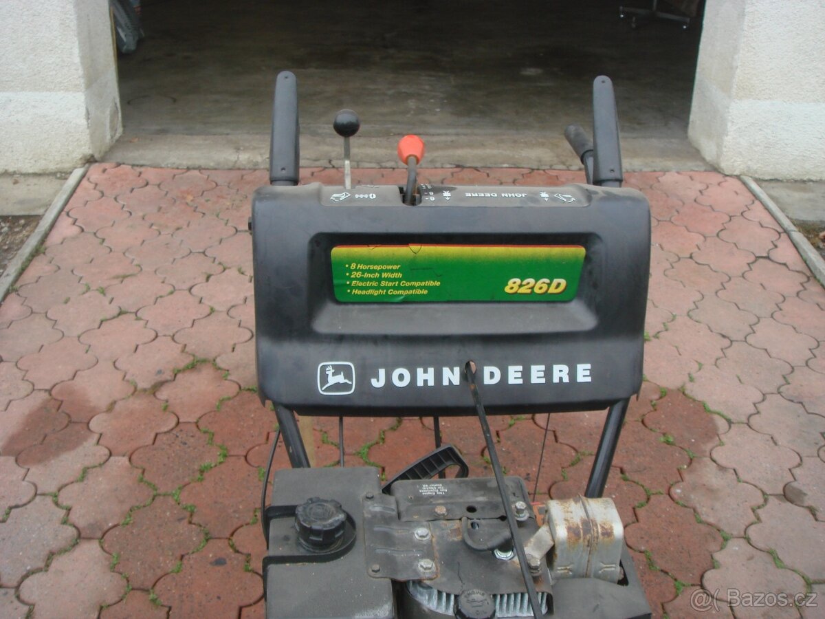 Sněhová fréza JOHN DEERE 826 D - 4