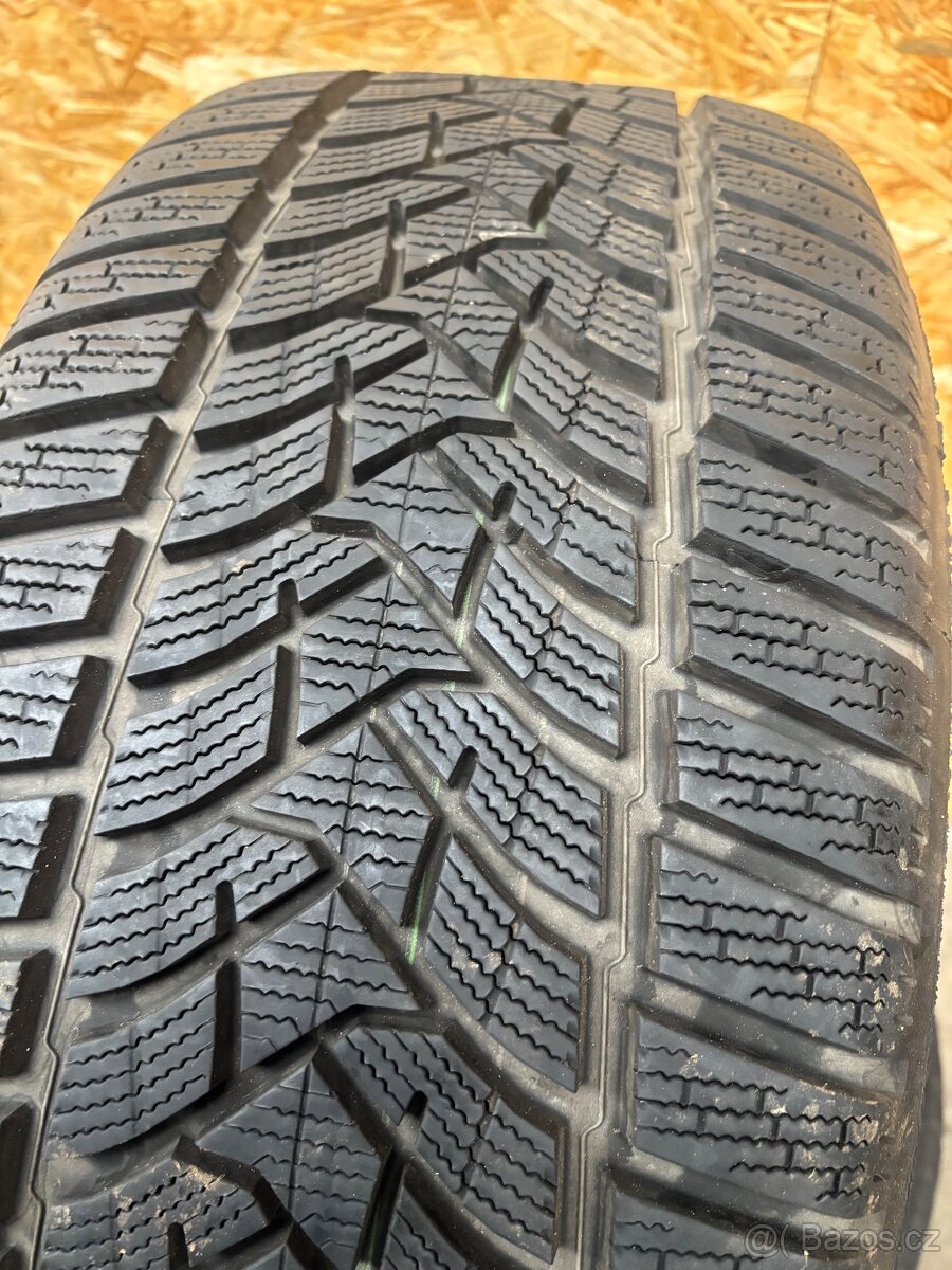 235/45R18 zimní pneu 2x8,5mm - 4