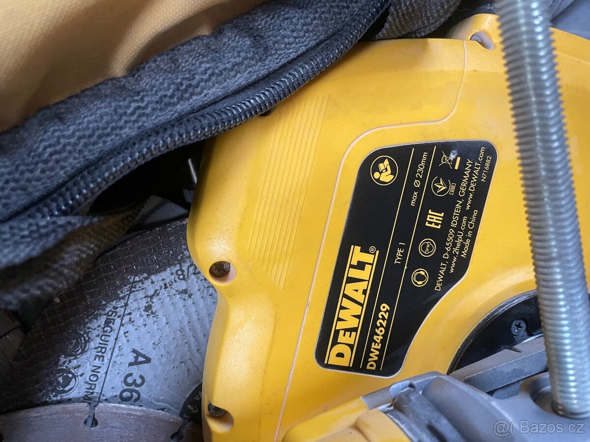 Velká flexa DeWalt - 4