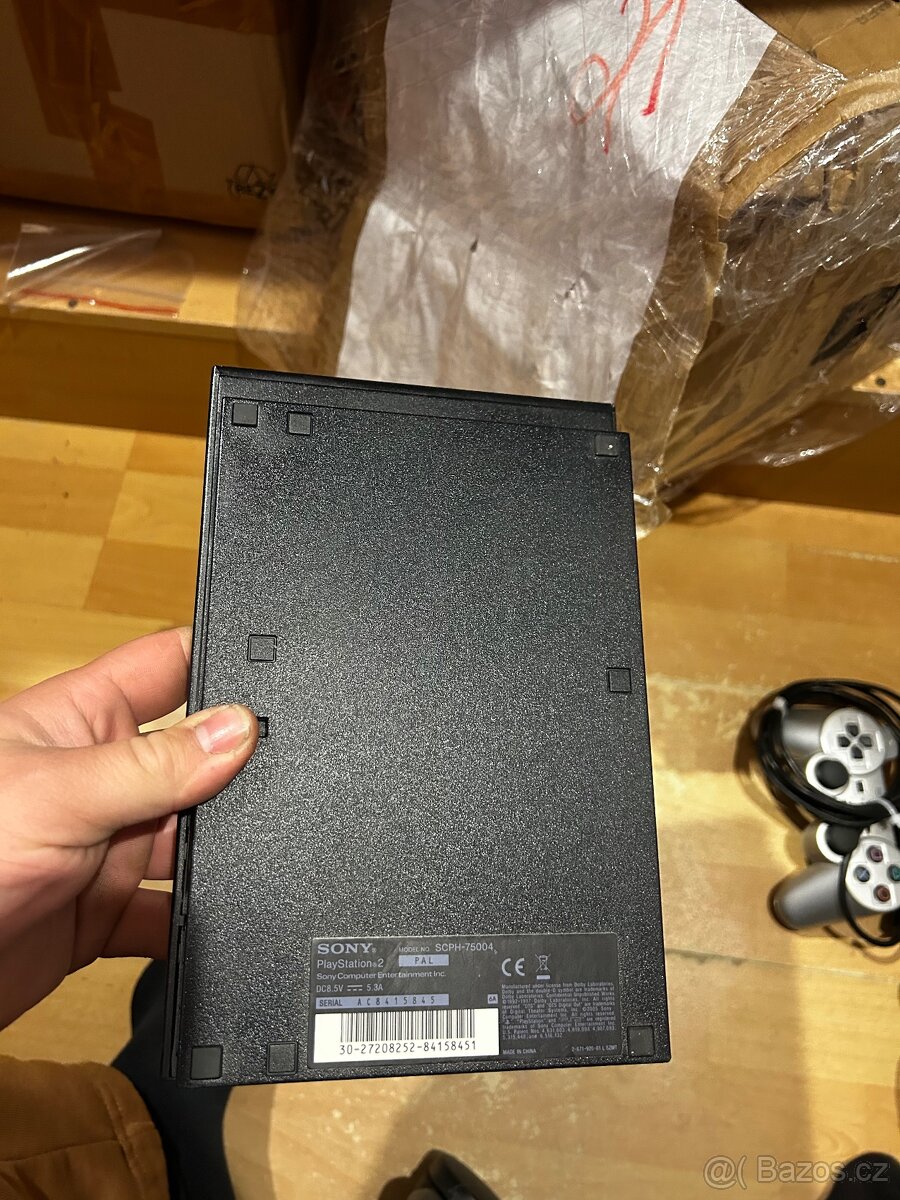 PlayStation 2 - 4