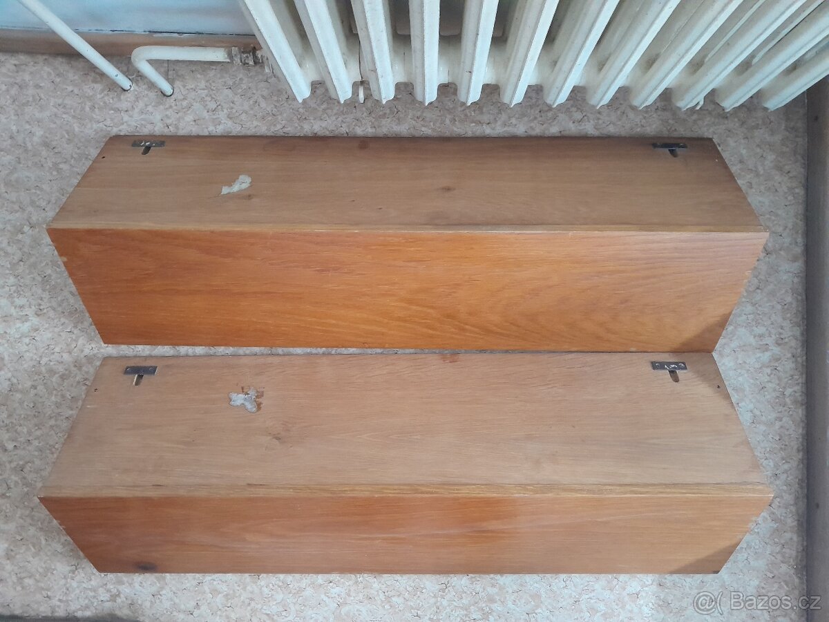 RETRO POLICE DUBOVÁ Interier Československo U-490 - 4