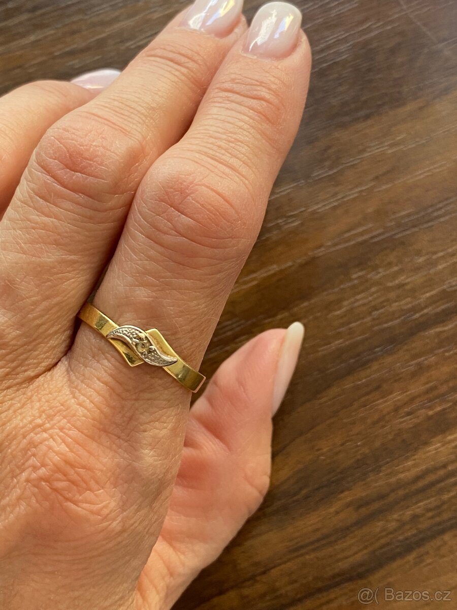 Zlatý dámský prsten - 4