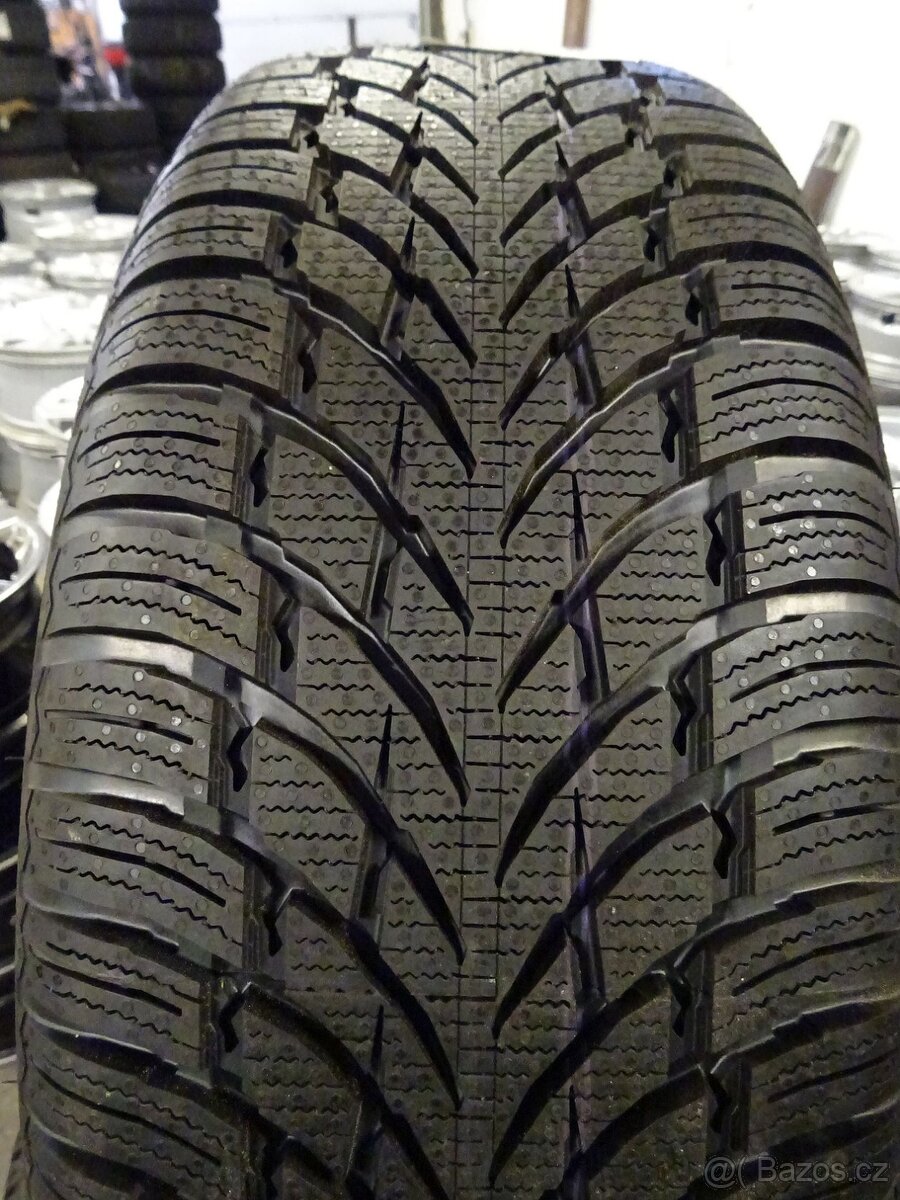 Zimní pneu Nokian WR SUV 4, 235/60/18 107V, 4 ks - 4