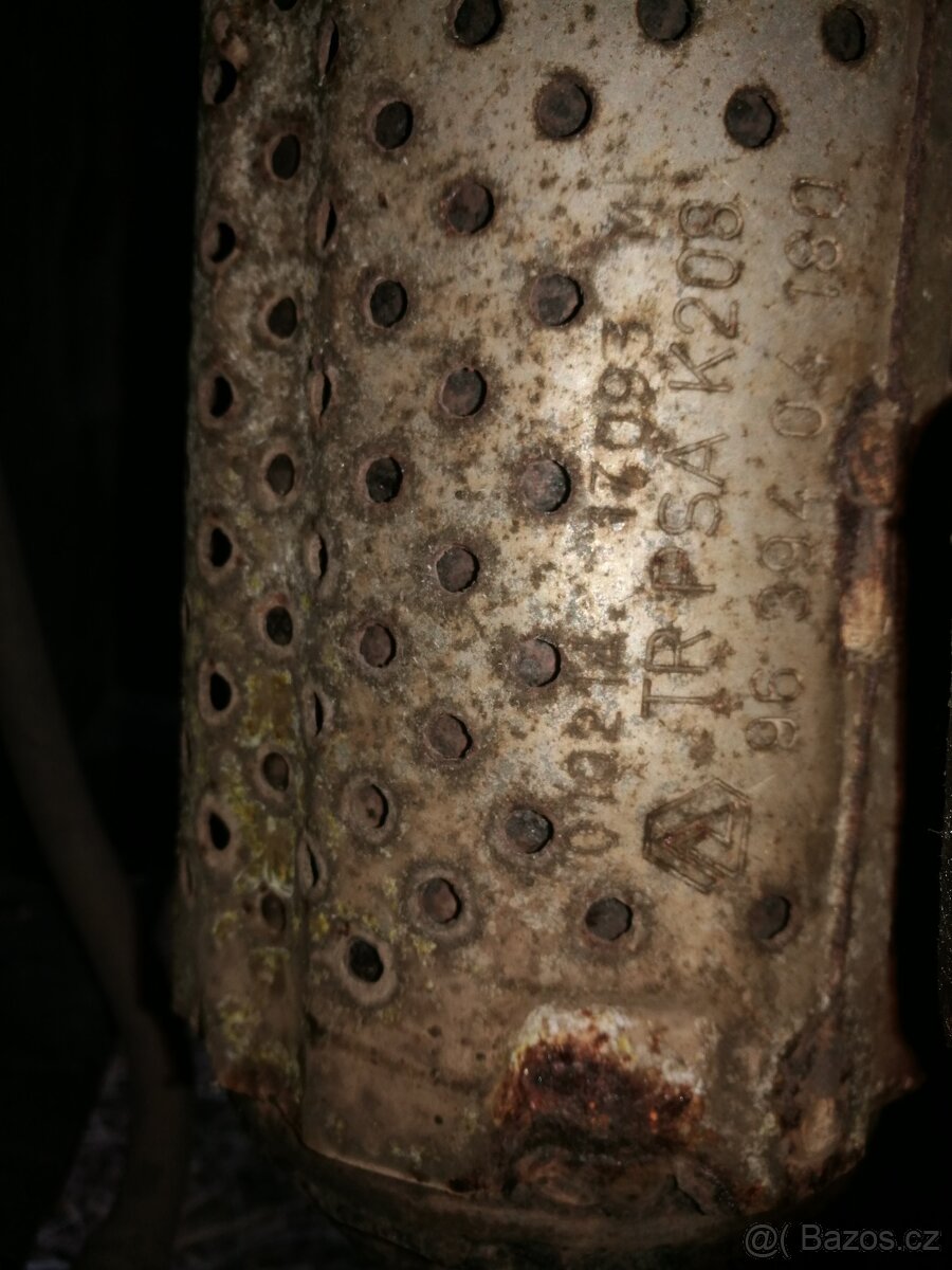 KATALYZATOR s potrubim ,renault a citroen - 4