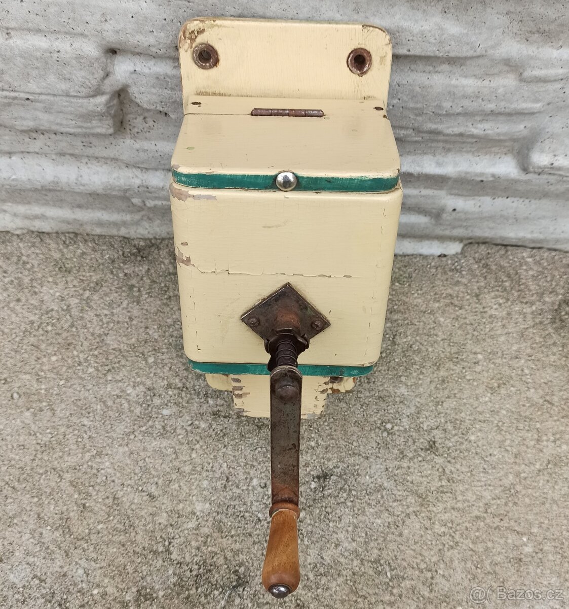 Mlýnek na kávu - 4