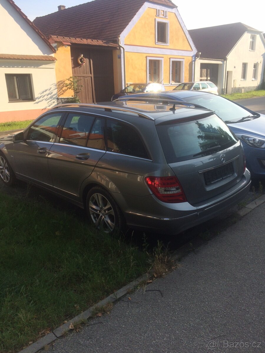Mercedes-Benz C- 200 CDI - 4
