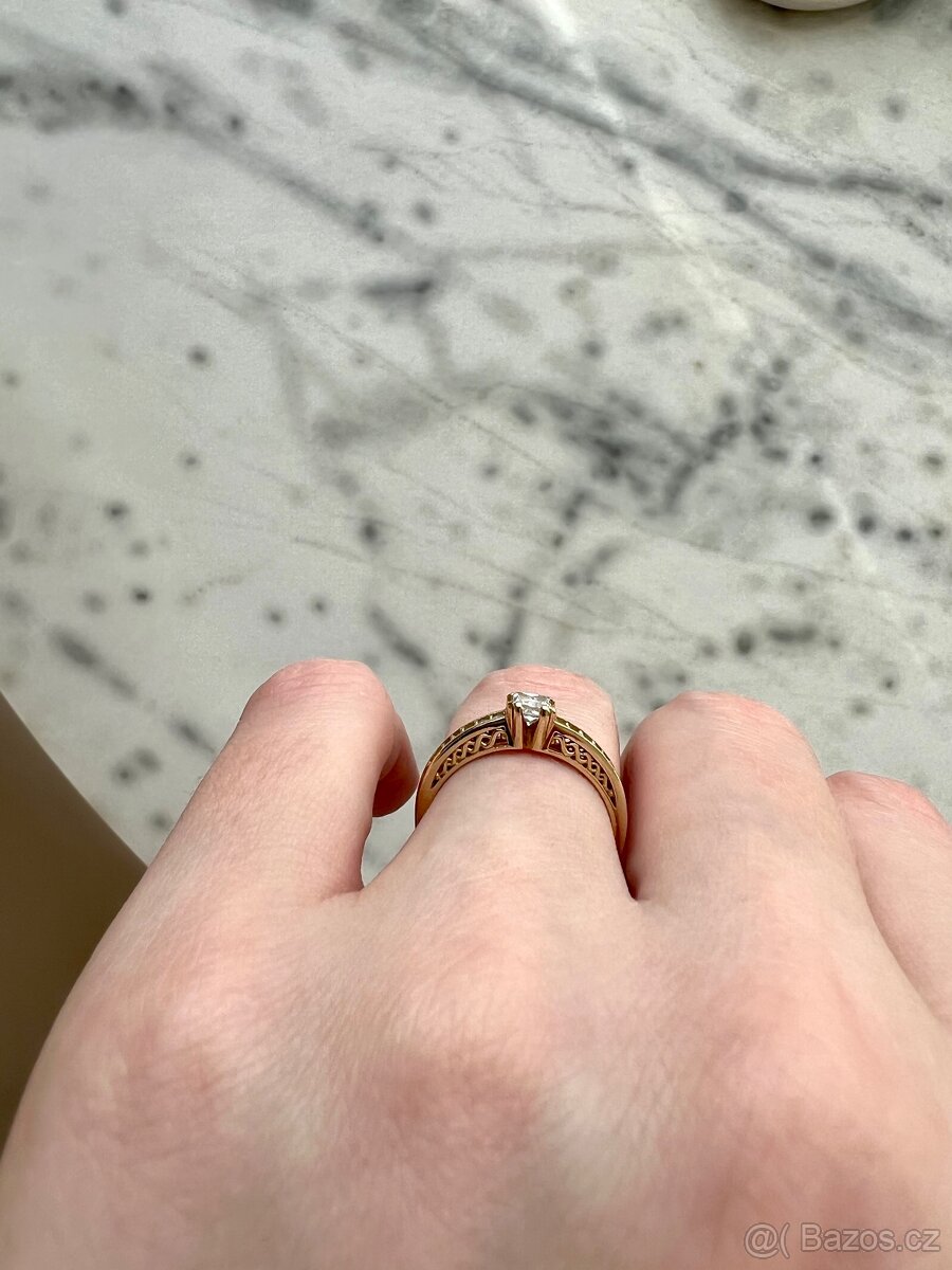 Epesní zlatý diamantový prsten - 4