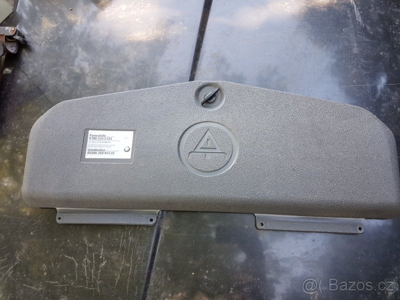 BMW e39 sedan box na nářadí - 4