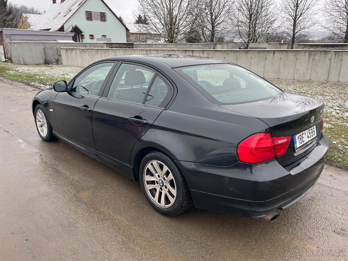 BMW Řada 3, 318i - 105kW + sada kol - 4