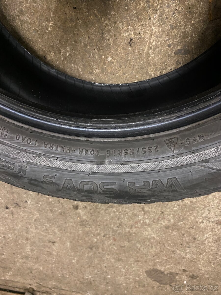 235/55R18 - 4