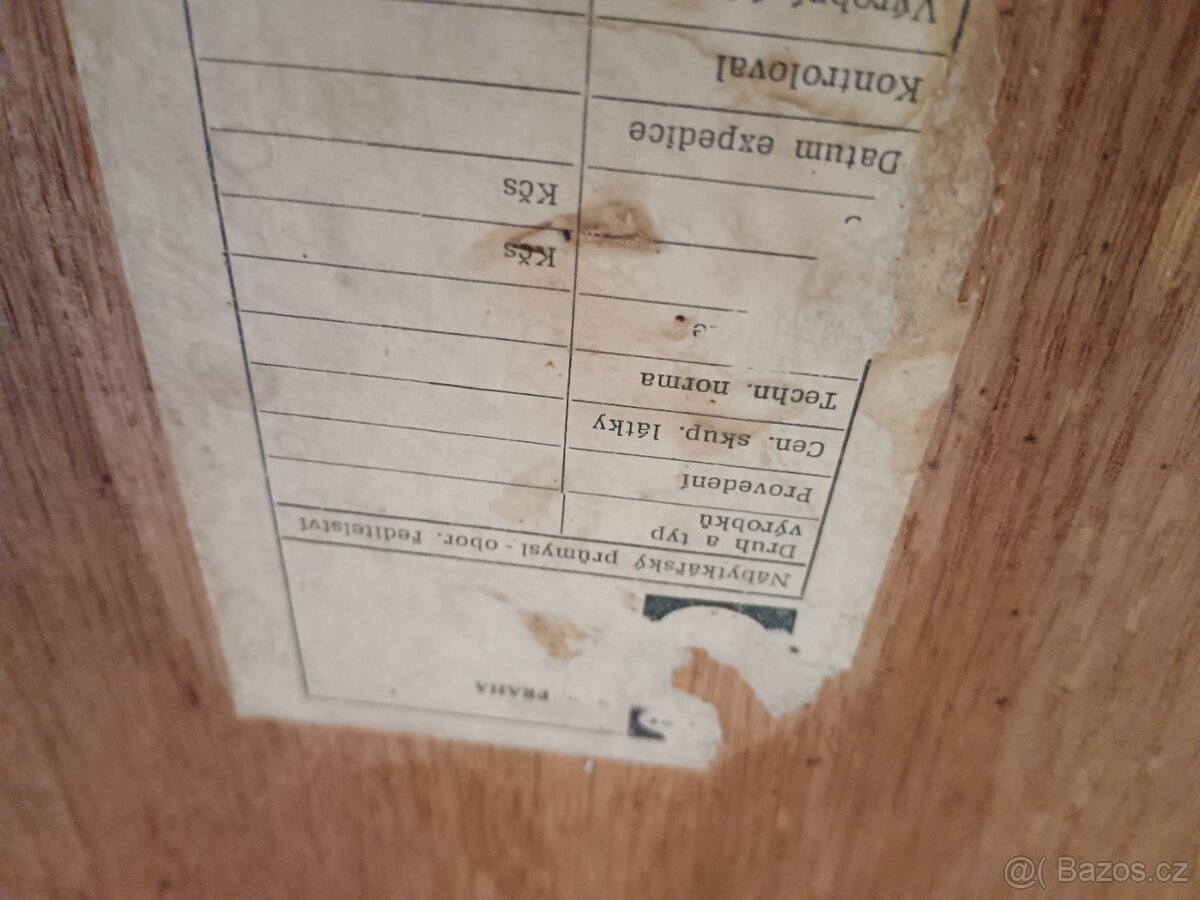 Konferenční stolek - 4