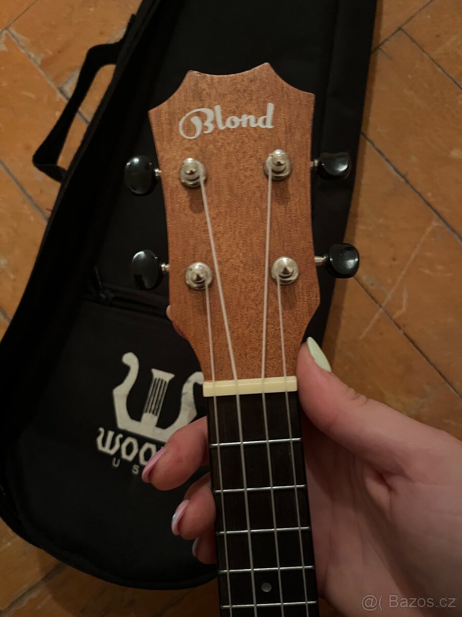Ukulele i s pouzdrem - Blond - 4