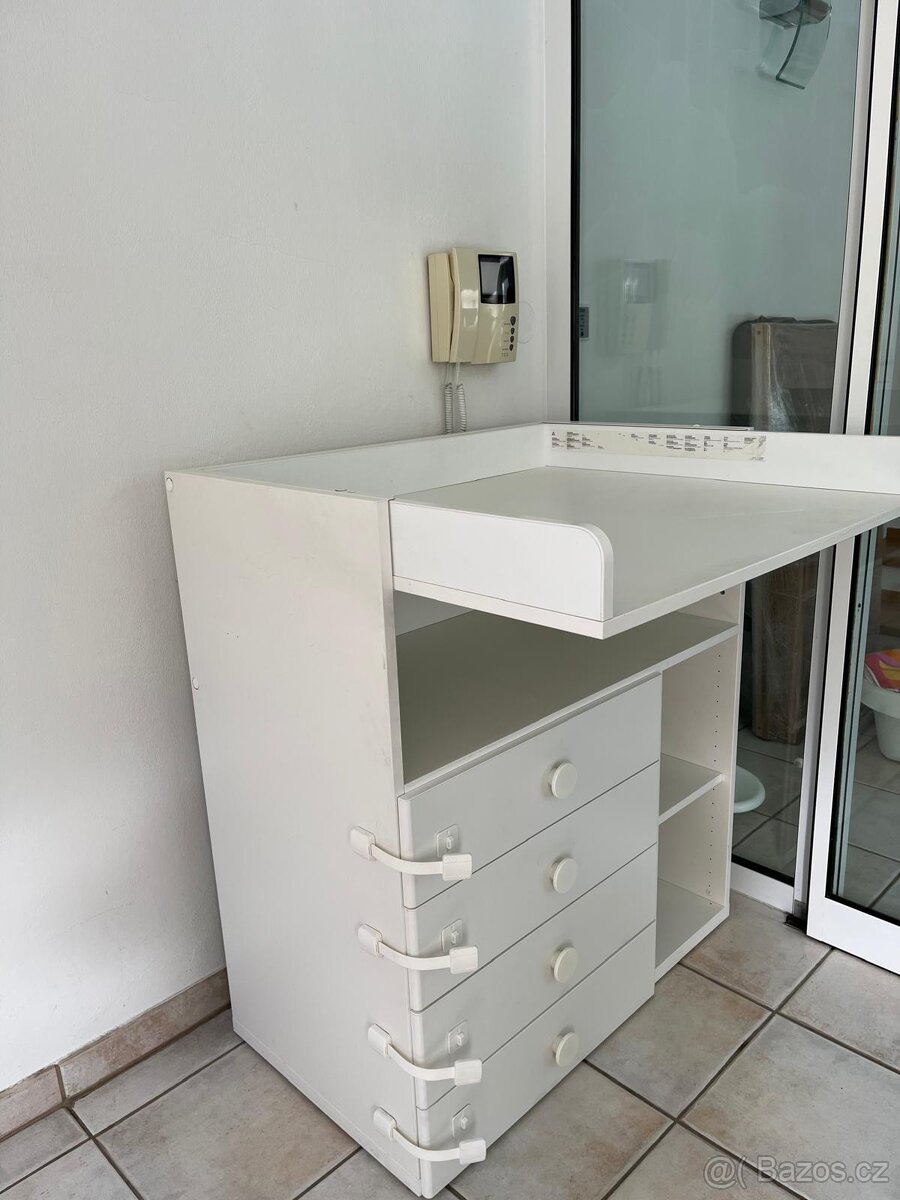 Přebalovací pult IKEA - 4