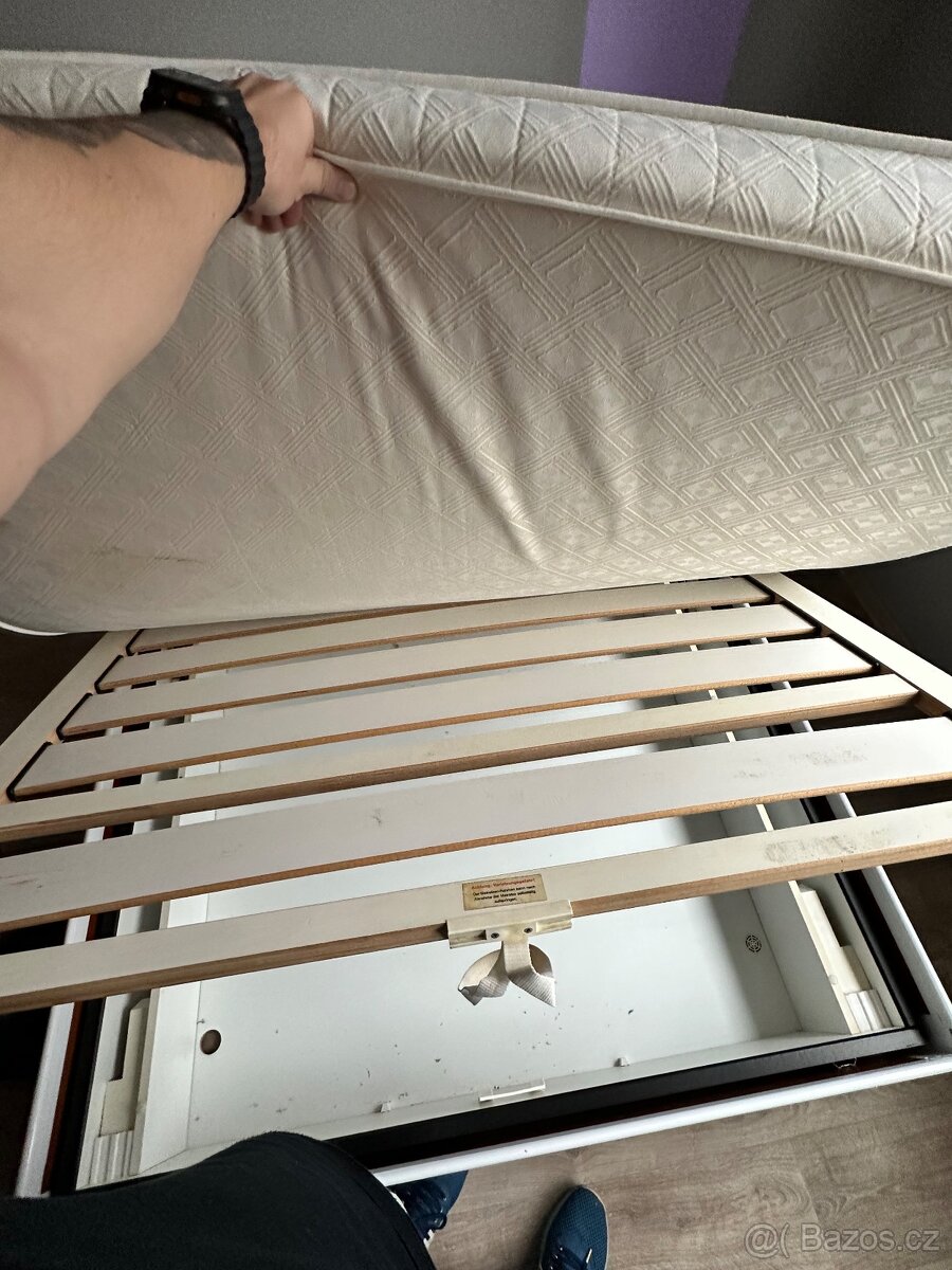 Postel s úložným prostorem - 4