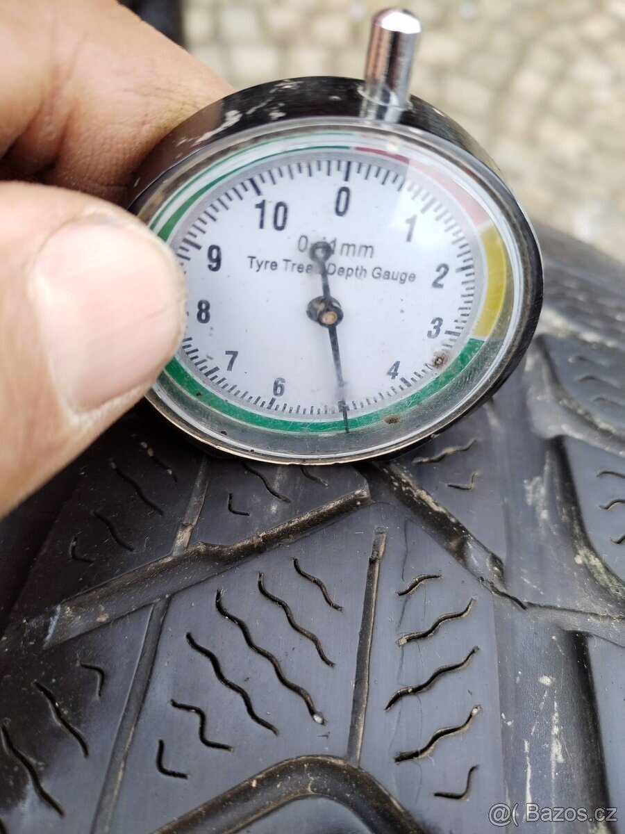 215/60/16 zimni pneu PIRELLI a BRIDGESTONE 215/60 R16 - 4