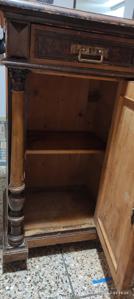 Starožitná komoda - 4