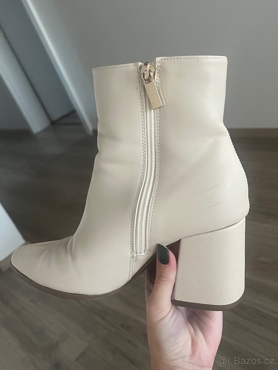 Dámské kotníkové boty - 4