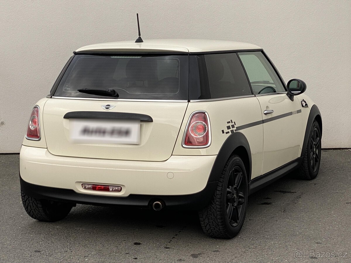 Mini One 1.6i , 72 kW benzín, 2013 - 4