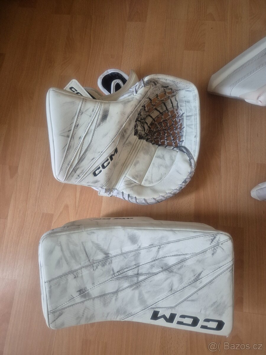 Brankaesky set CCM AXIS XF SENIOR - 4