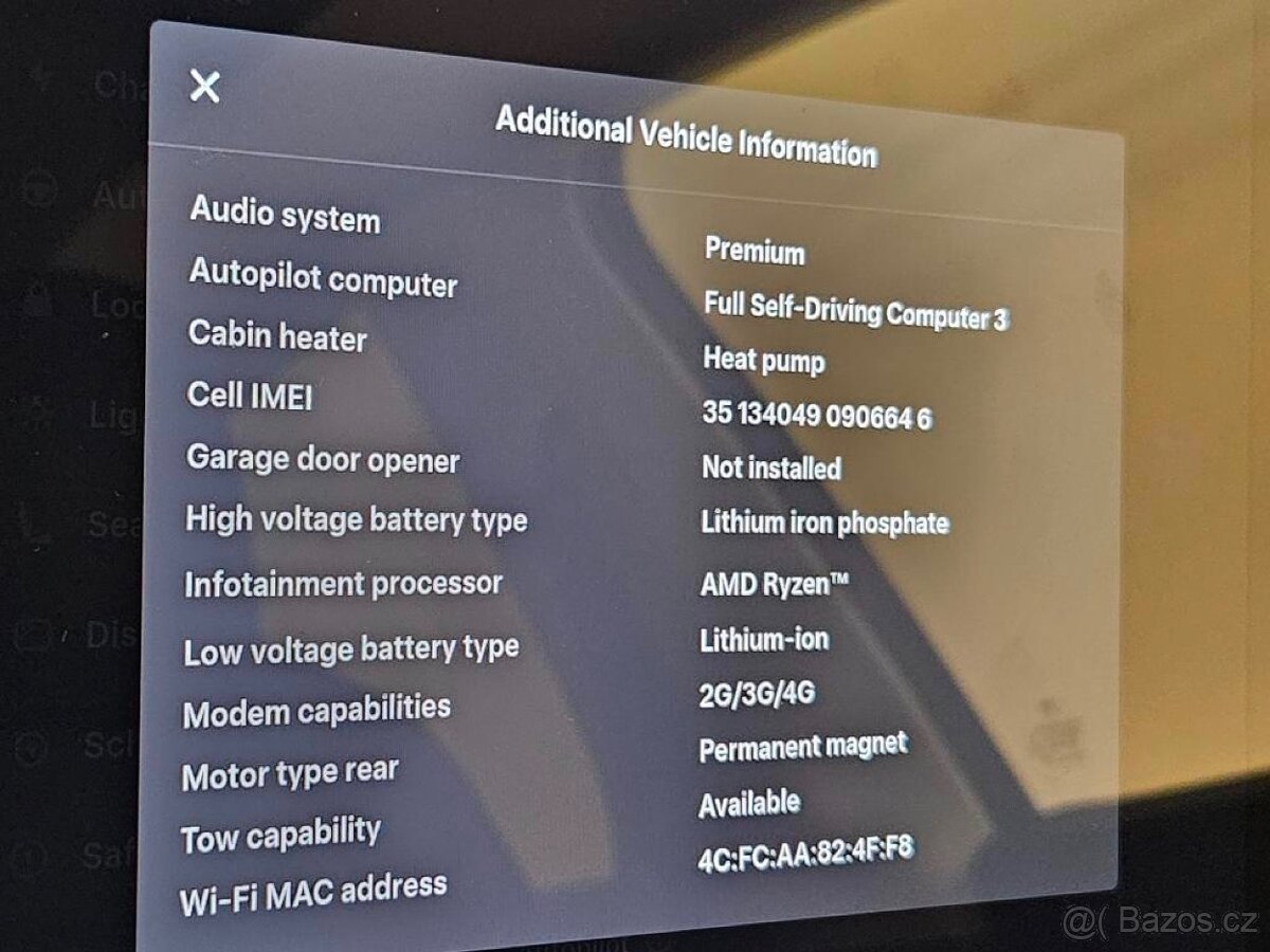 Tesla Model Y RWD (2022) – Deep Blue - 4