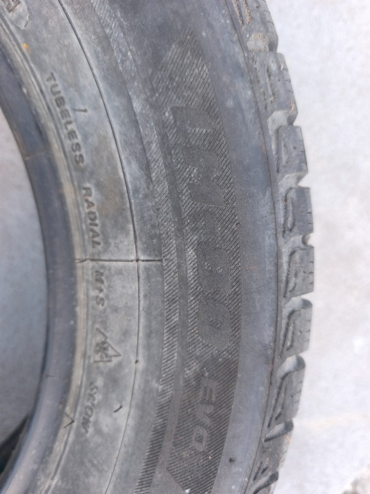 215/65 R16 zimní - 4